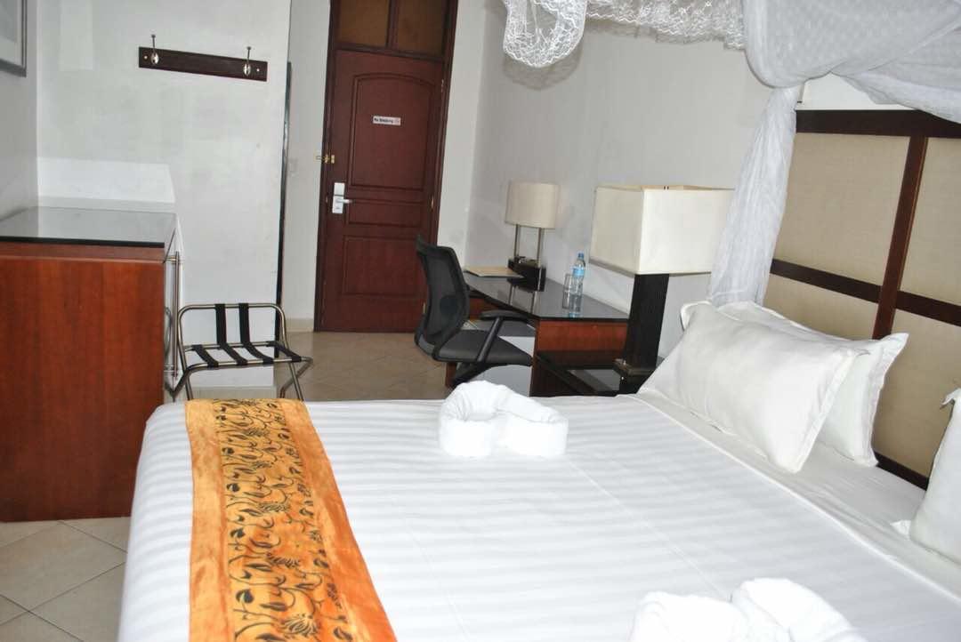 ShaMooL Hotel Dar es Salaam Eksteriør billede